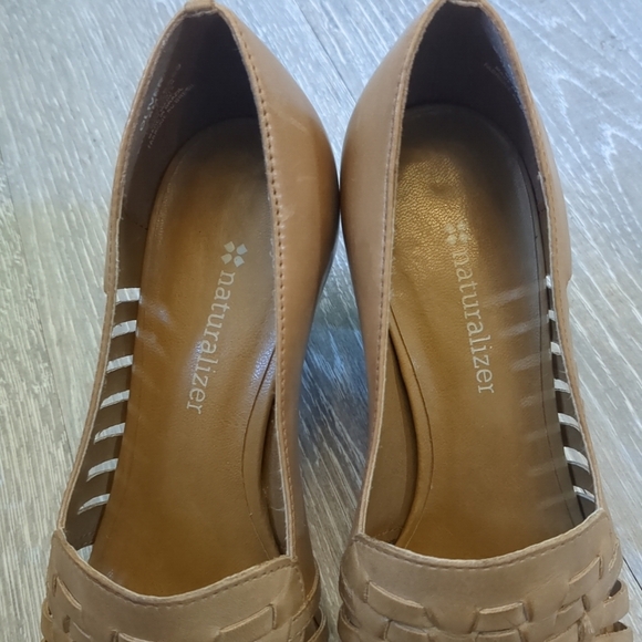 Clearout Final Naturalizer Sandals Women's 6M Tan Heeled Woven Open Toe Leather - Picture 4 of 8